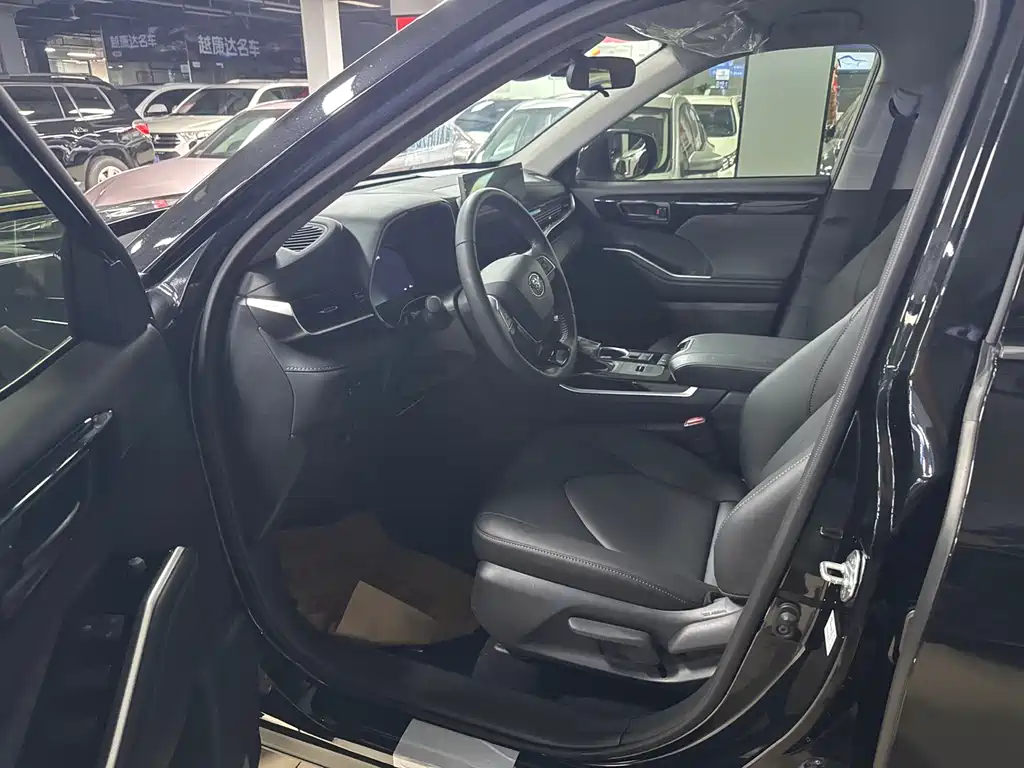 Toyota Highlander 2026 2.5L Elite 7 мест