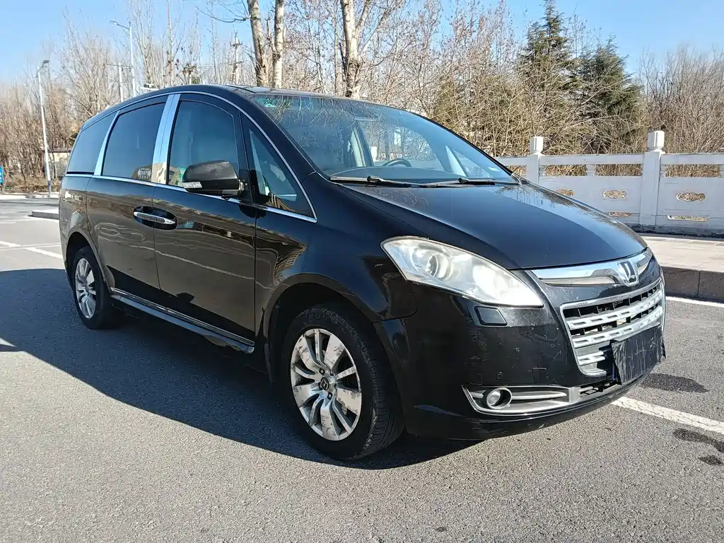 Luxgen Big 7 MPV — миниатюра 3