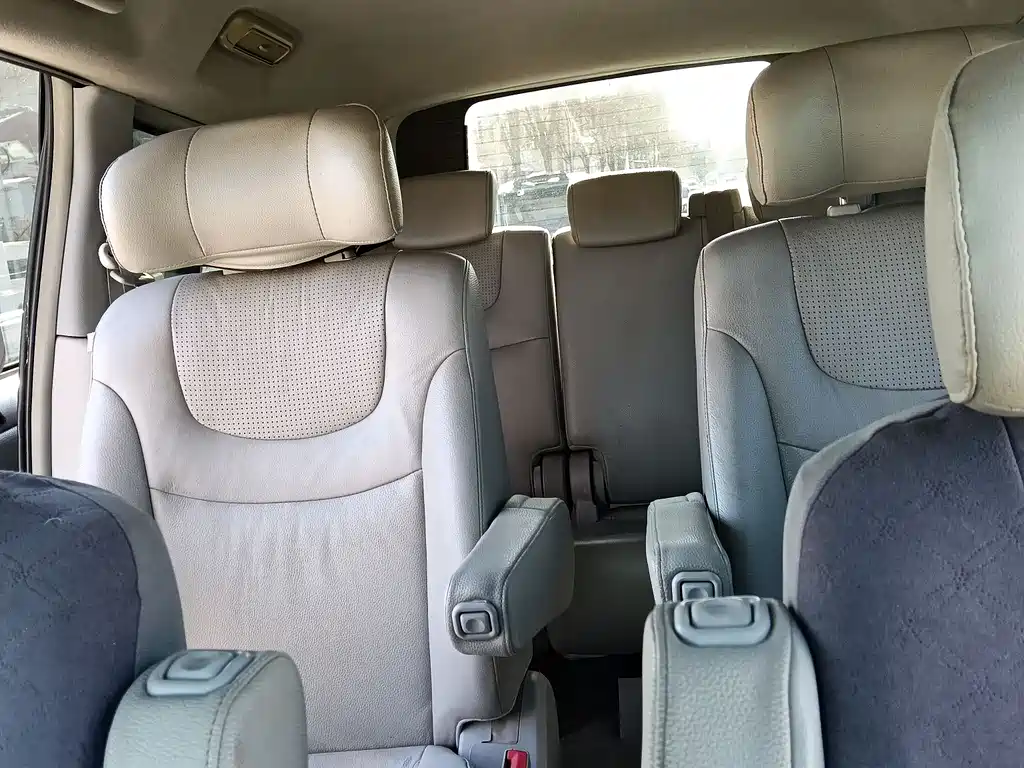 Luxgen Big 7 MPV — миниатюра 13