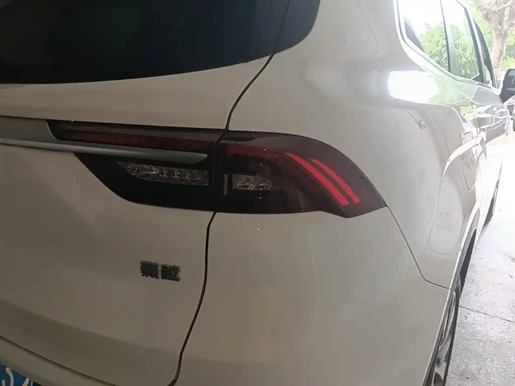 Geely Haoyue — миниатюра 8