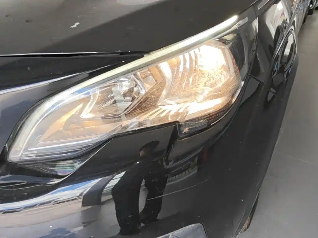 Peugeot 5008 — миниатюра 24