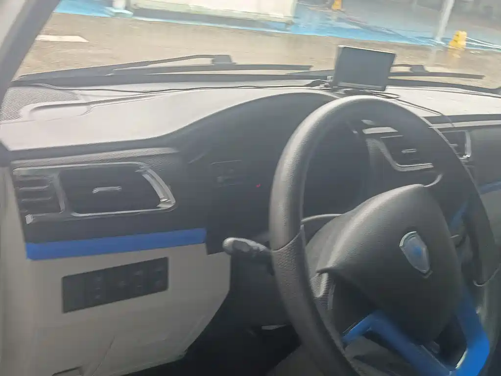 Jinbei Hiace EV — миниатюра 7