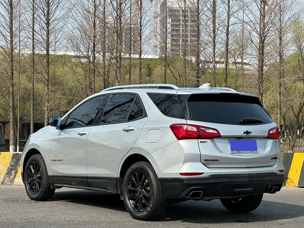 Chevrolet Equinox 2019 550T AT