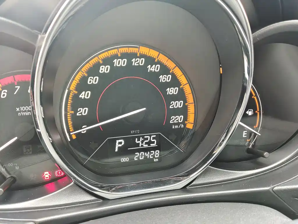 TOYOTA YARIS L ZHIXUAN