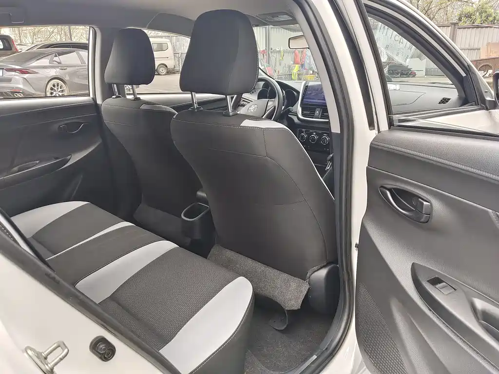 TOYOTA YARIS L ZHIXUAN