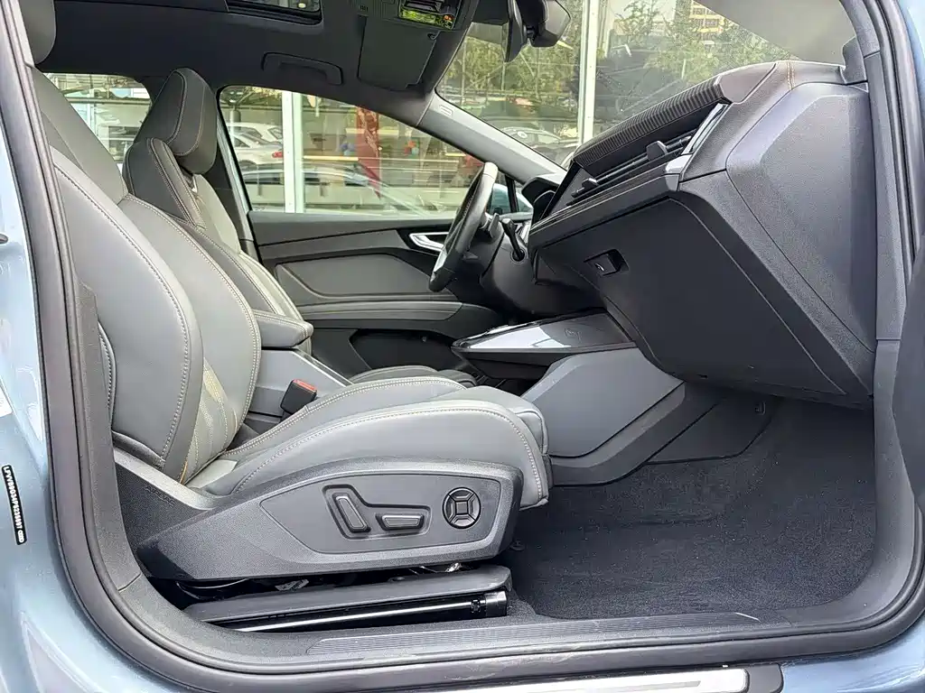 Audi Q4 e-tron 2024 40 e-tron