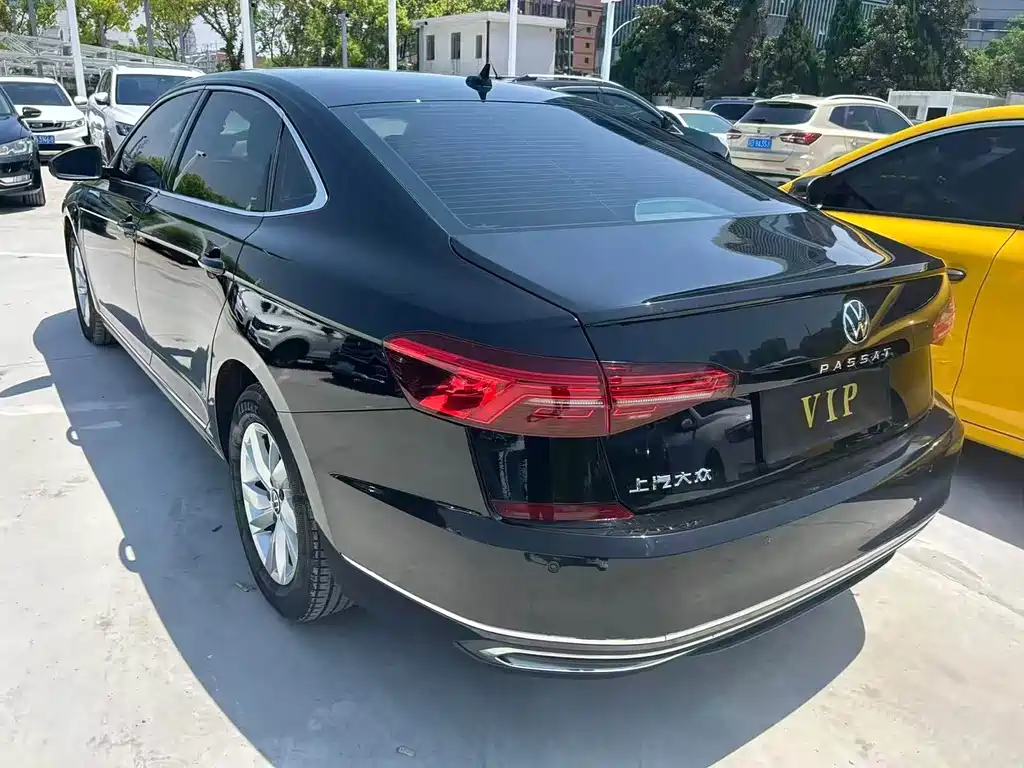 Volkswagen Passat 2021 280TSI