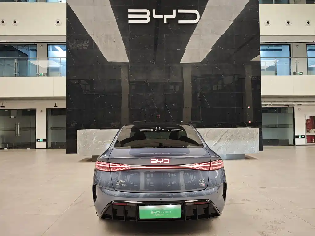 BYD SEAL