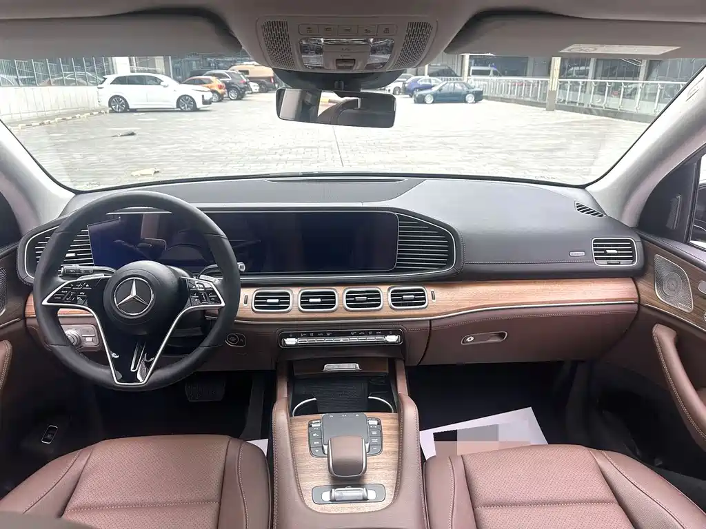 Mercedes-Benz GLE (Import) — миниатюра 6