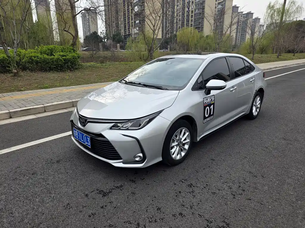 TOYOTA COROLLA