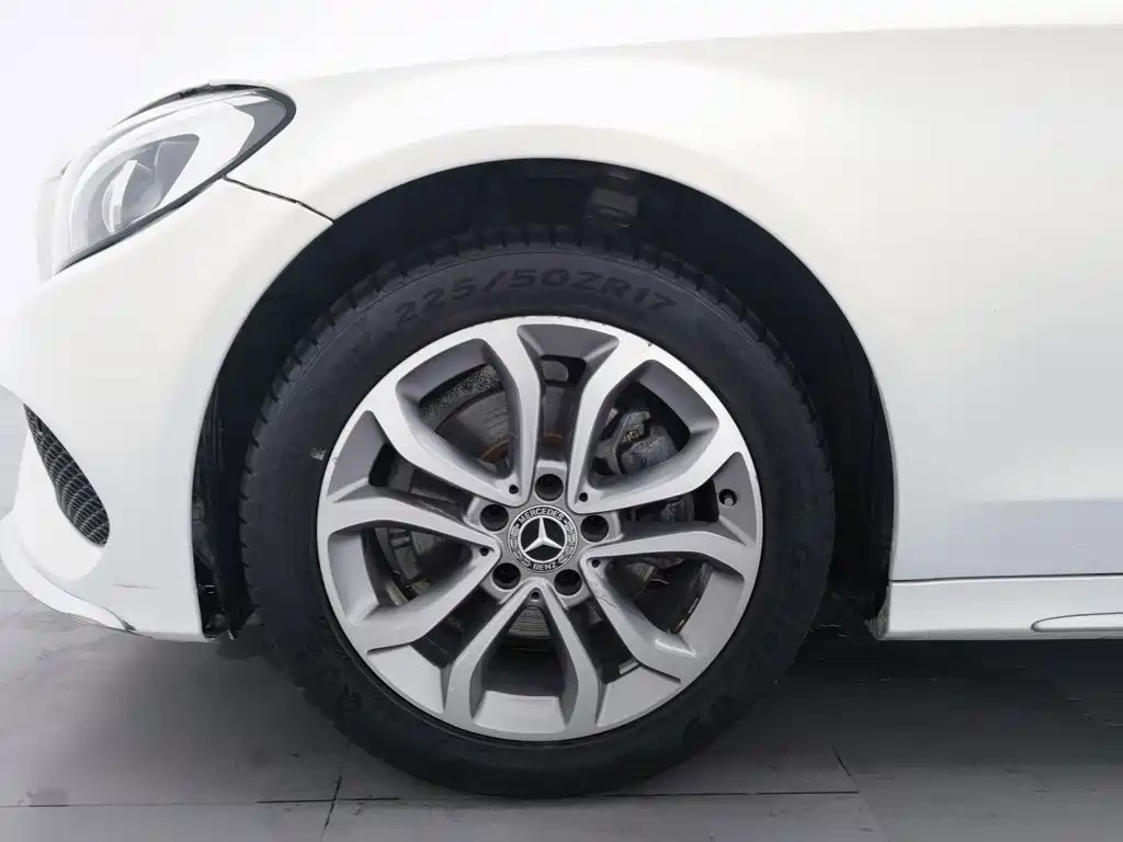 Mercedes-Benz C-Class — миниатюра 17