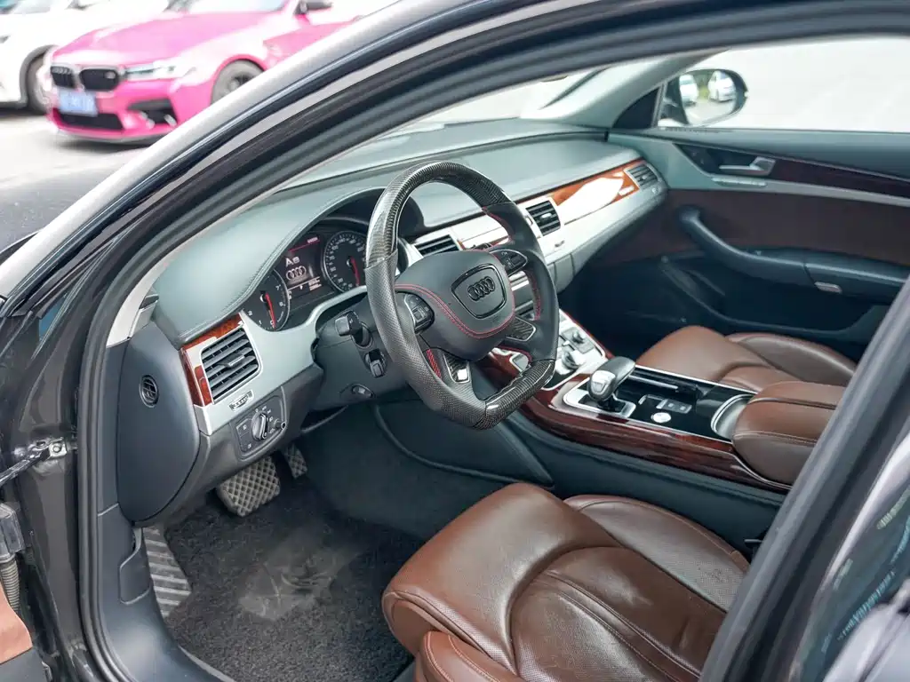 Audi A8 2011 A8L 3.0 TFSI quattro Luxury (245kW