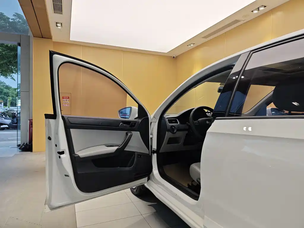 Skoda Rapid 2016 1.6L AT
