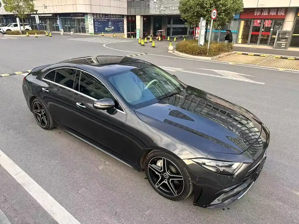 MERCEDES-BENZ CLS