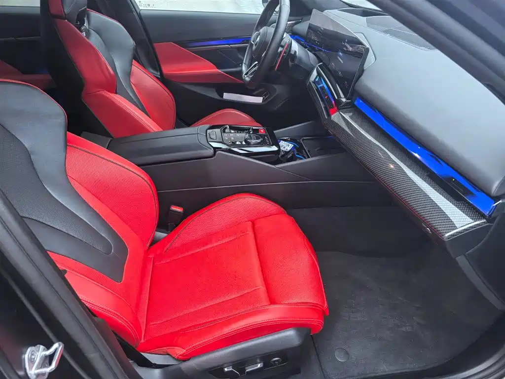 BMW M5 2025 M5