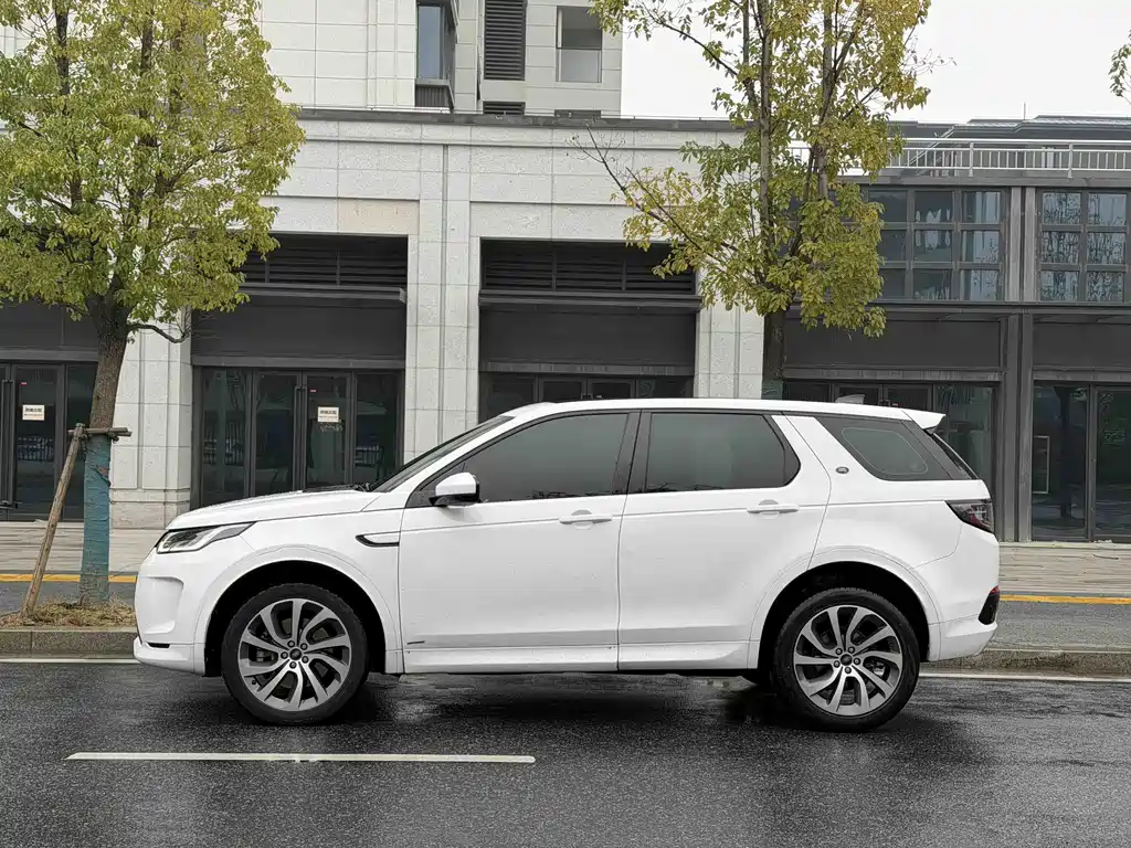 LAND ROVER DISCOVER SPORTS