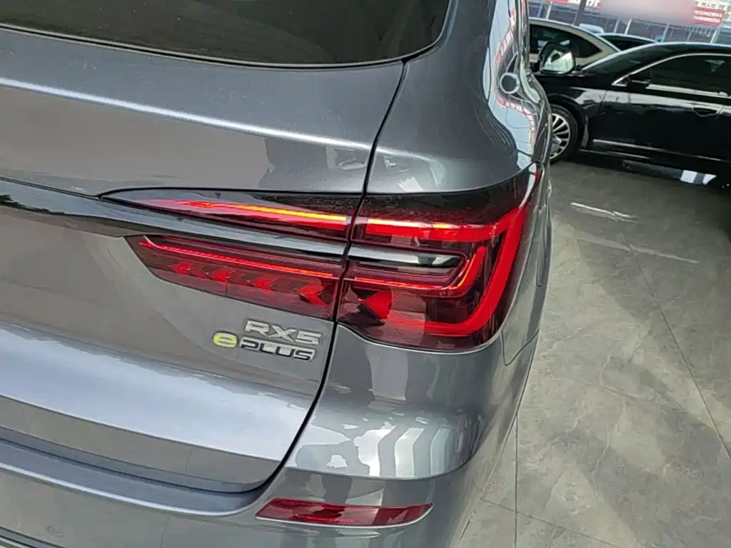 Roewe RX5 New Energy — миниатюра 8