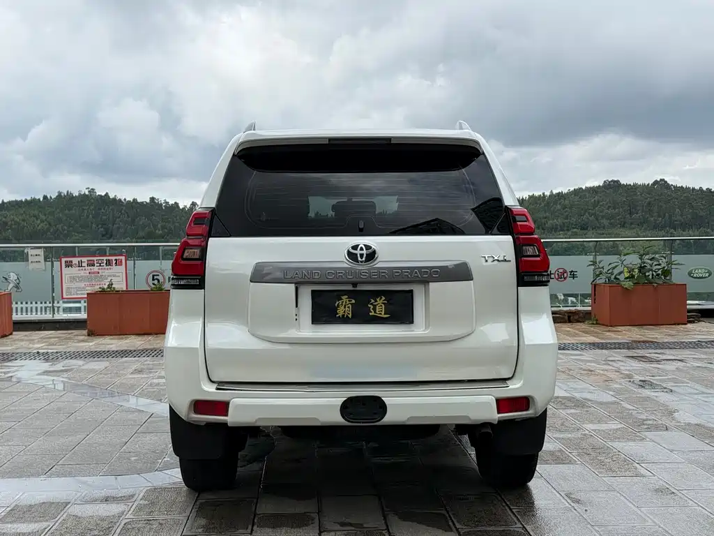Toyota Land Cruiser Prado 2023 2.8T