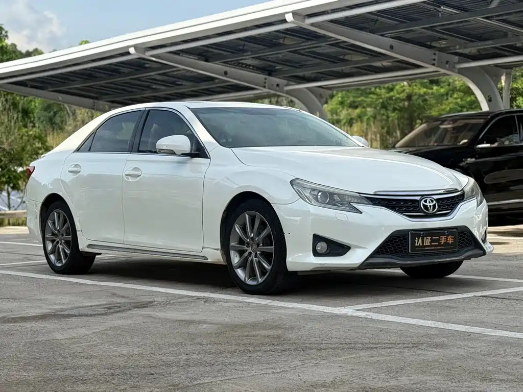 Toyota Reiz 2013 2.5V