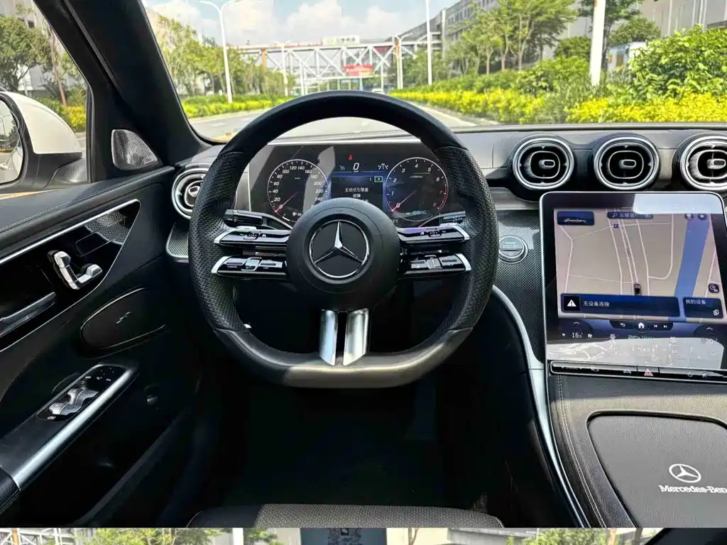 Mercedes-Benz C-Class — миниатюра 6