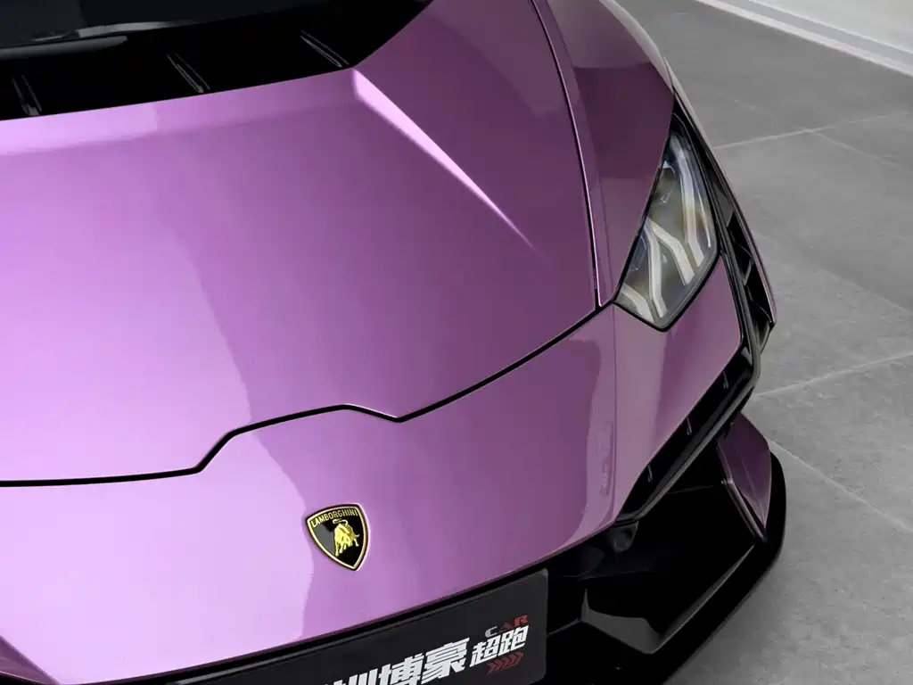 LAMBORGHINI HURACÁN