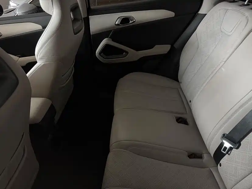 BYD Yuan UP — миниатюра 6