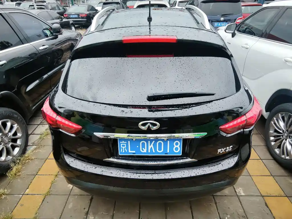 Infiniti FX — миниатюра 13