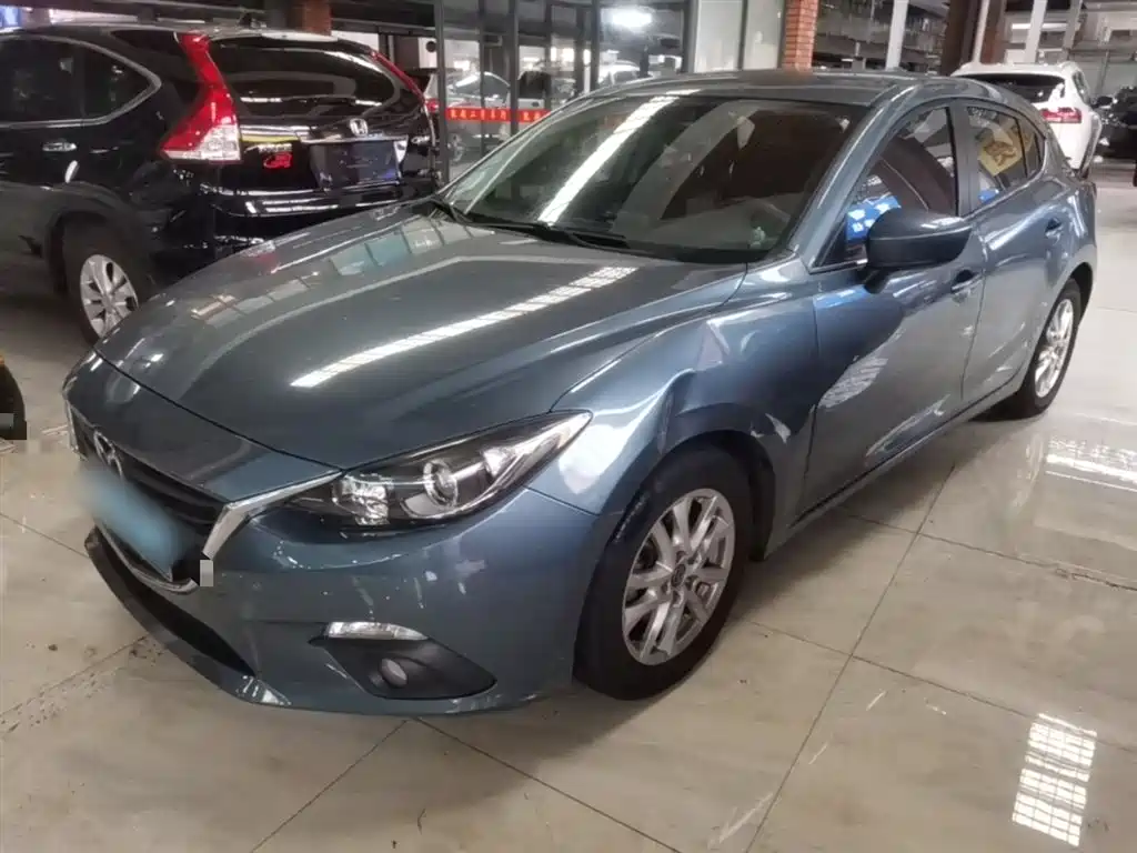 Mazda 3 Axela 2016