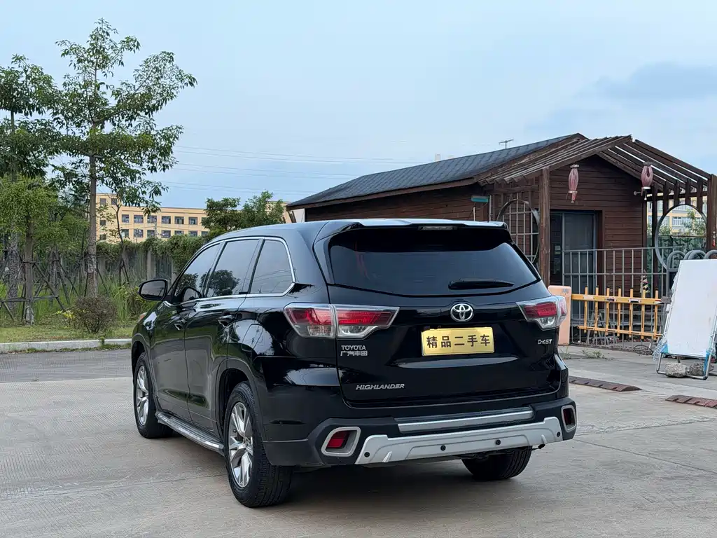 Toyota Highlander — миниатюра 9