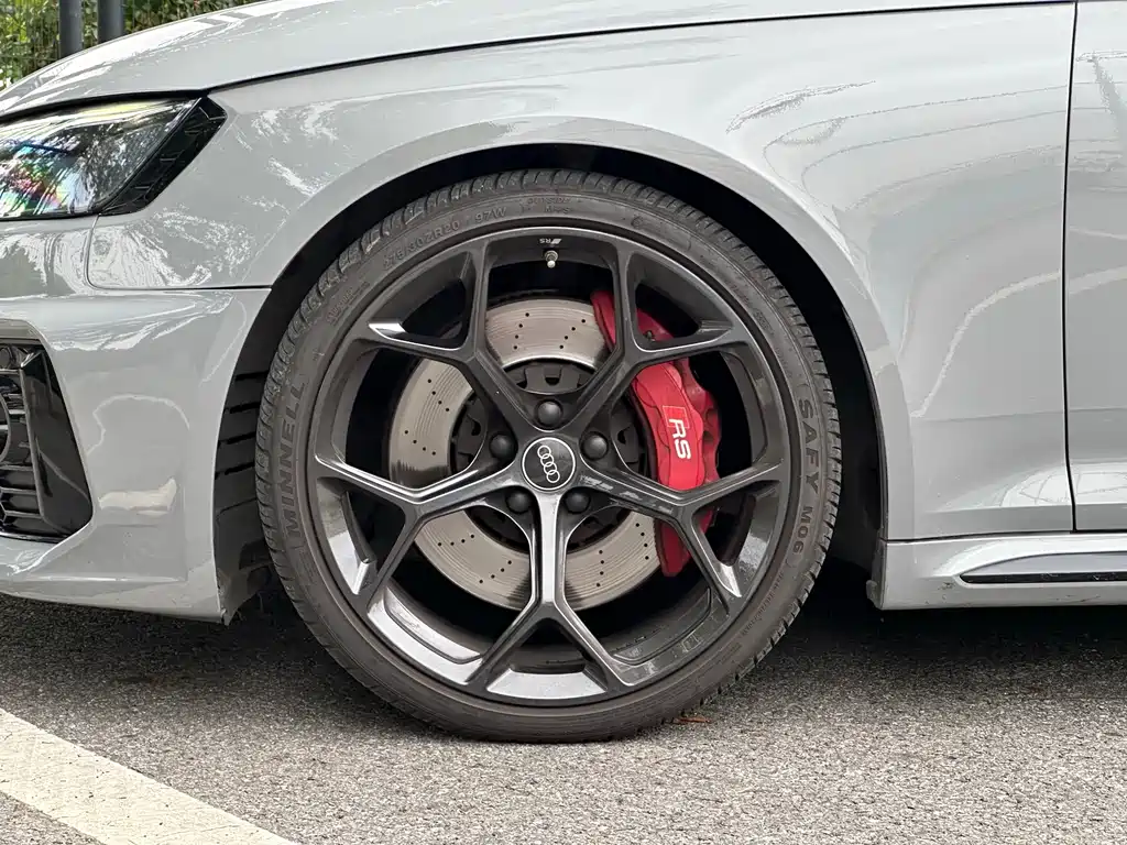 Audi RS 4 2024 RS4 Avant