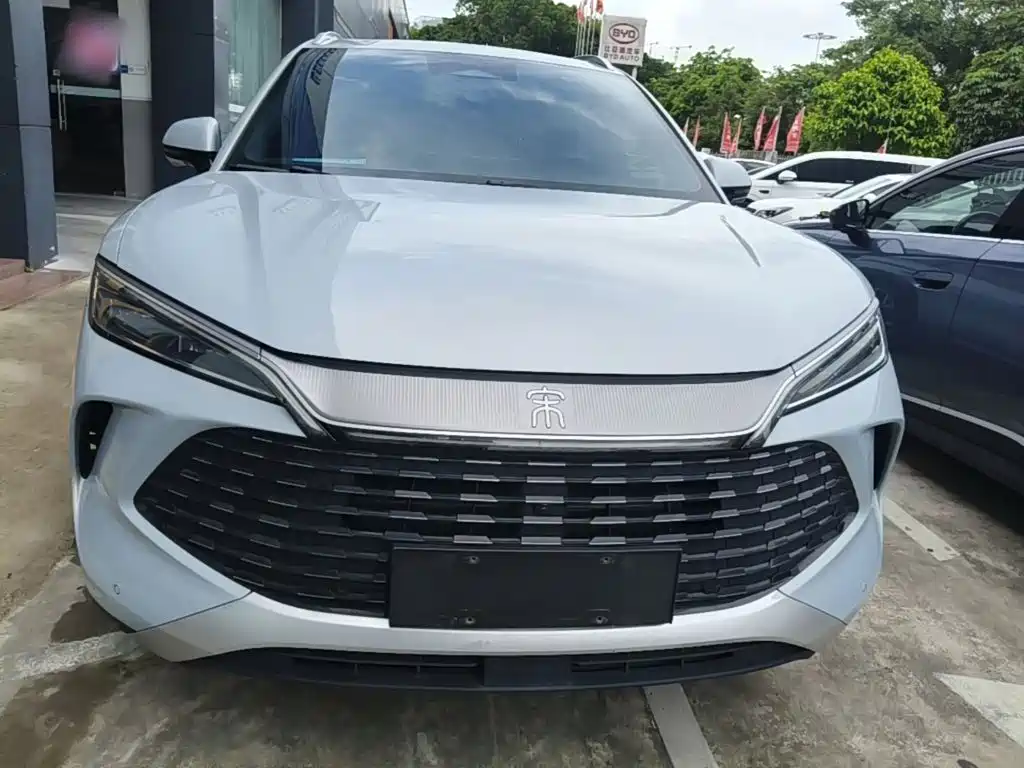 BYD L DM-i — миниатюра 3