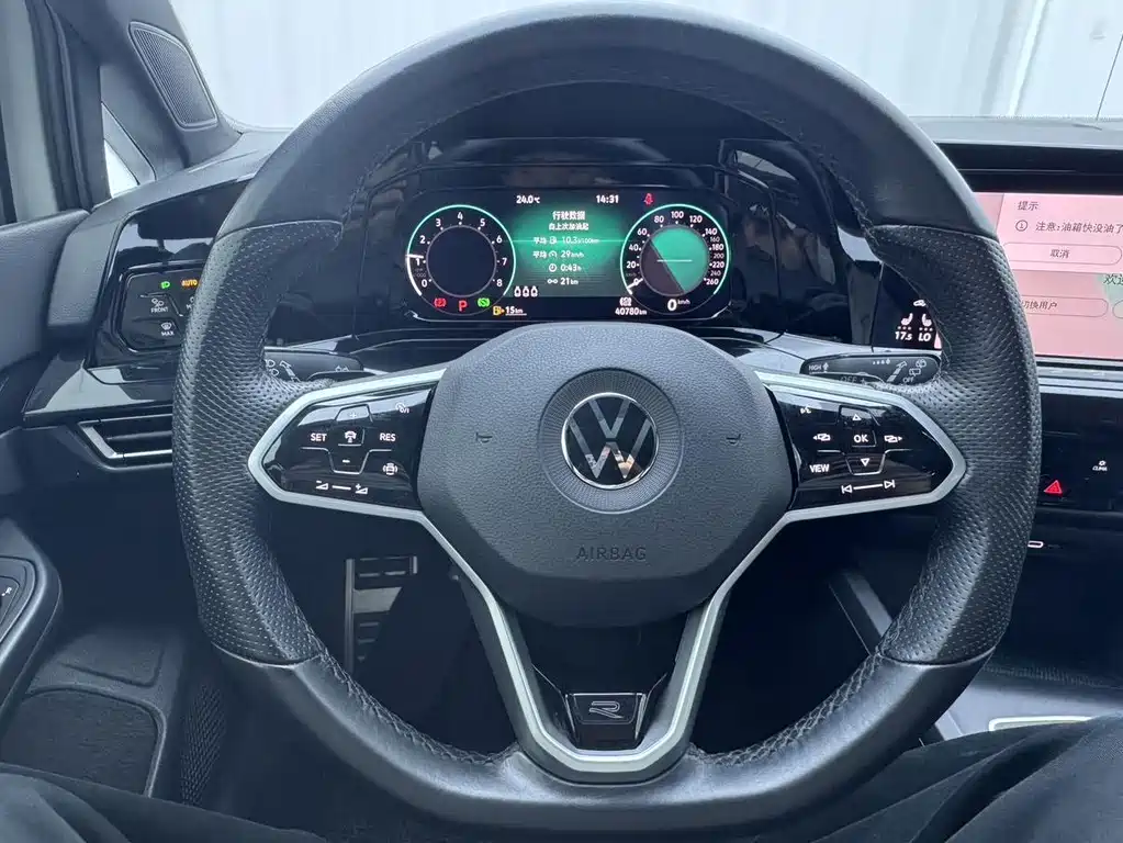 Volkswagen Golf — миниатюра 8