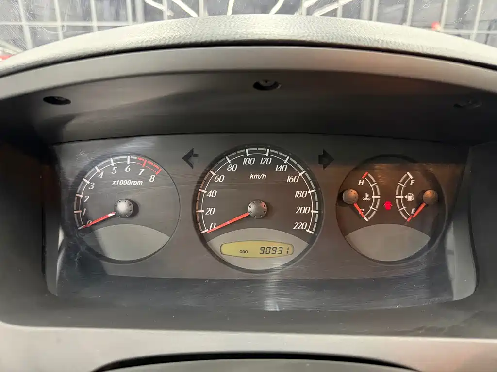 Roewe W5 — миниатюра 4
