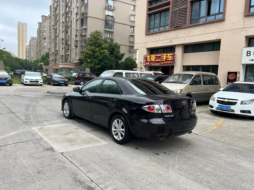 Mazda 6 2.0L Auto Luxury Type, фото 2