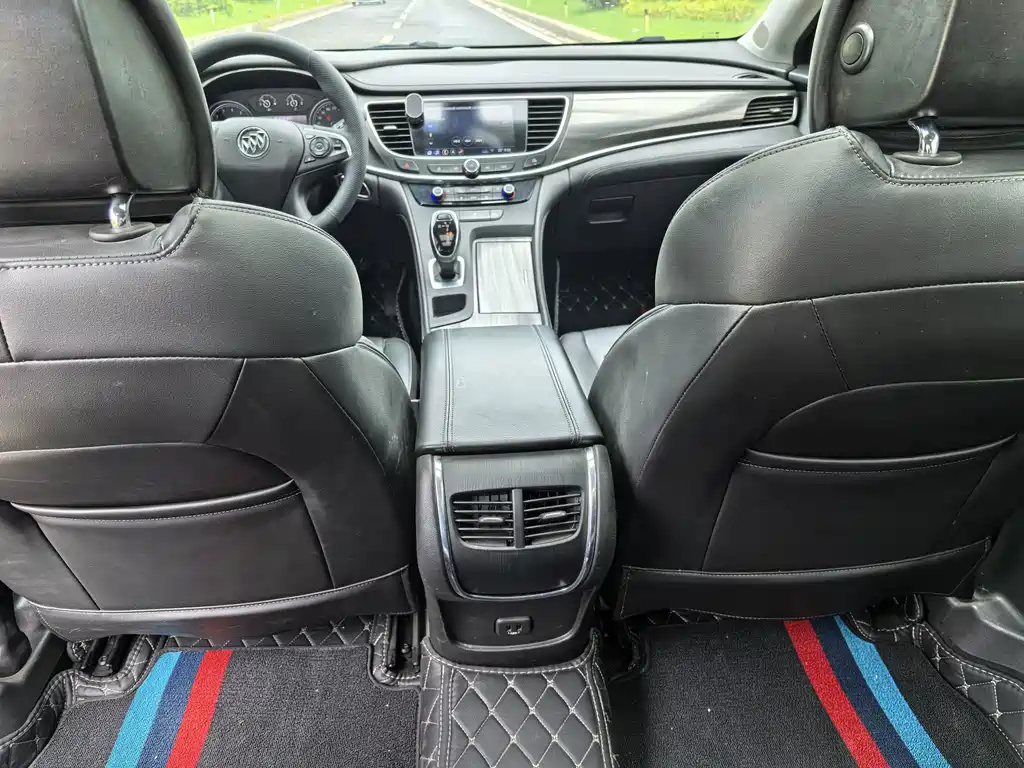 Buick LaCrosse — миниатюра 16