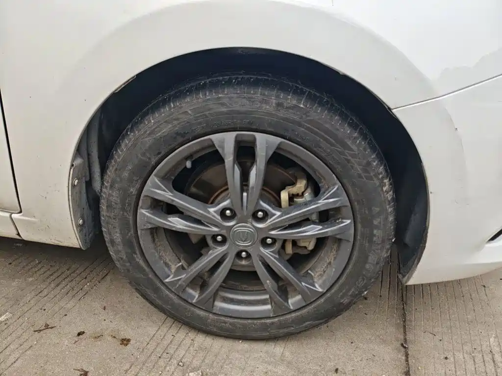 Changan Eado DT — миниатюра 23