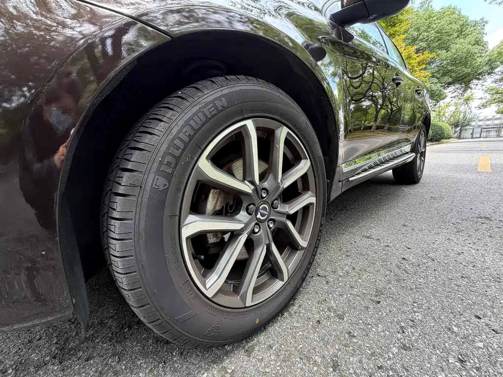 Volvo XC60 — миниатюра 12