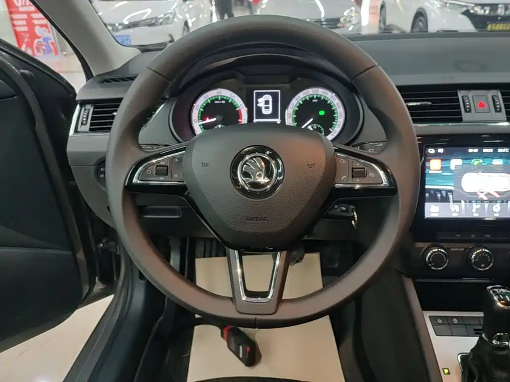 Skoda Octavia — миниатюра 11