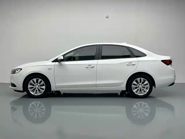 Buick Excelle — миниатюра 11