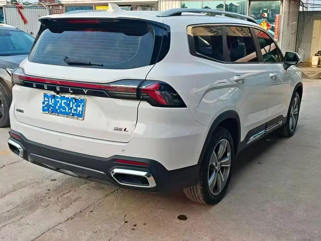 Geely Haoyue L — миниатюра 7