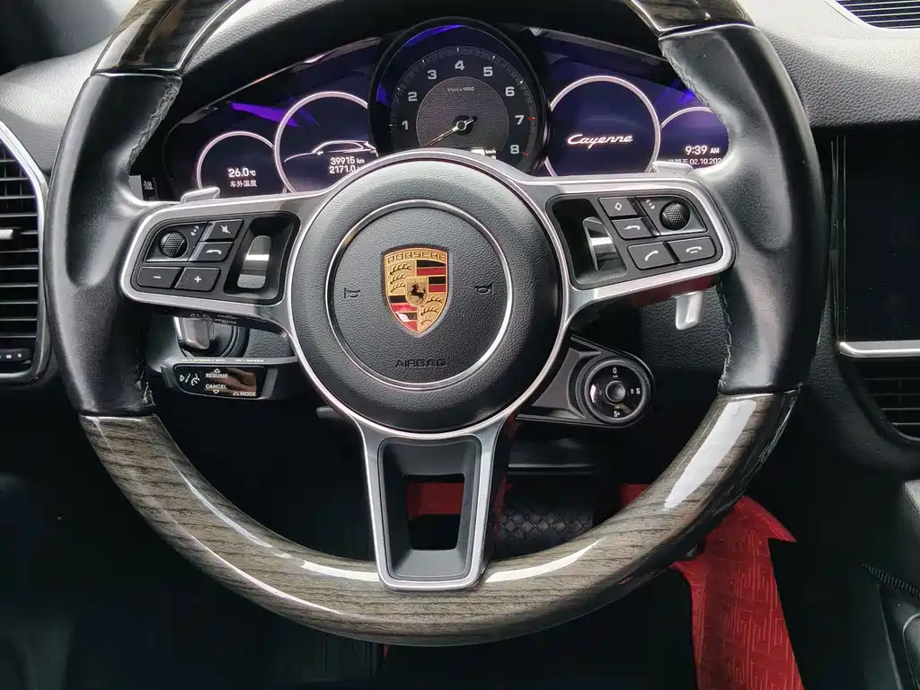 Porsche Cayenne — миниатюра 12