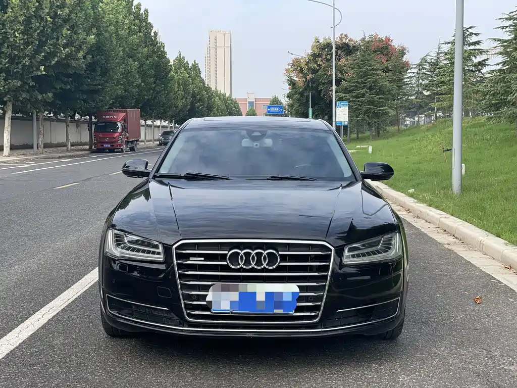 Audi A8 — миниатюра 2