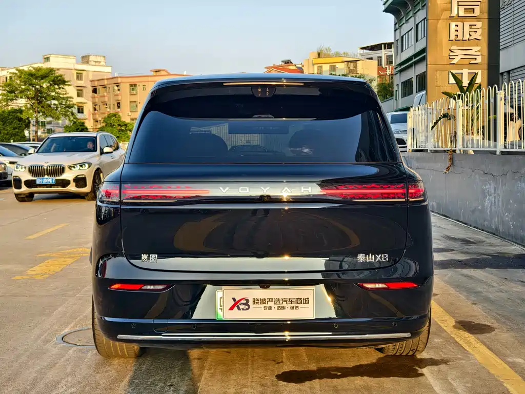 VOYAH Taishan X8 — миниатюра 4