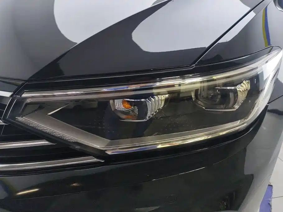 Volkswagen 迈腾 PHEV — миниатюра 5