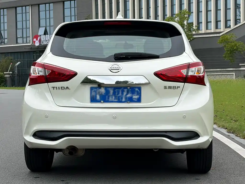 Nissan Tiida — миниатюра 4