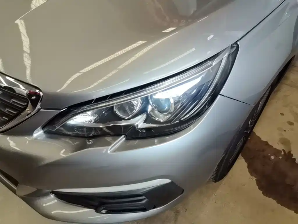 Peugeot 308 — миниатюра 24