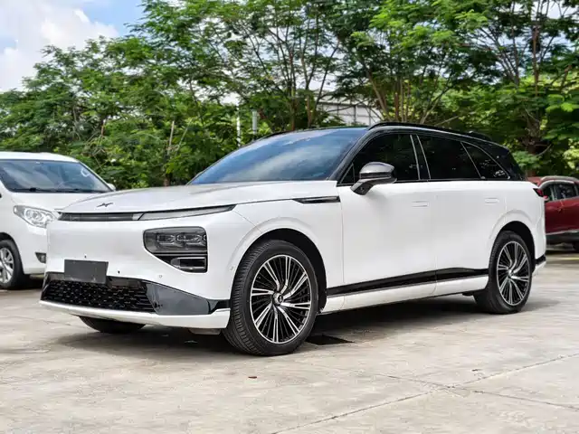2023 Xpeng G9