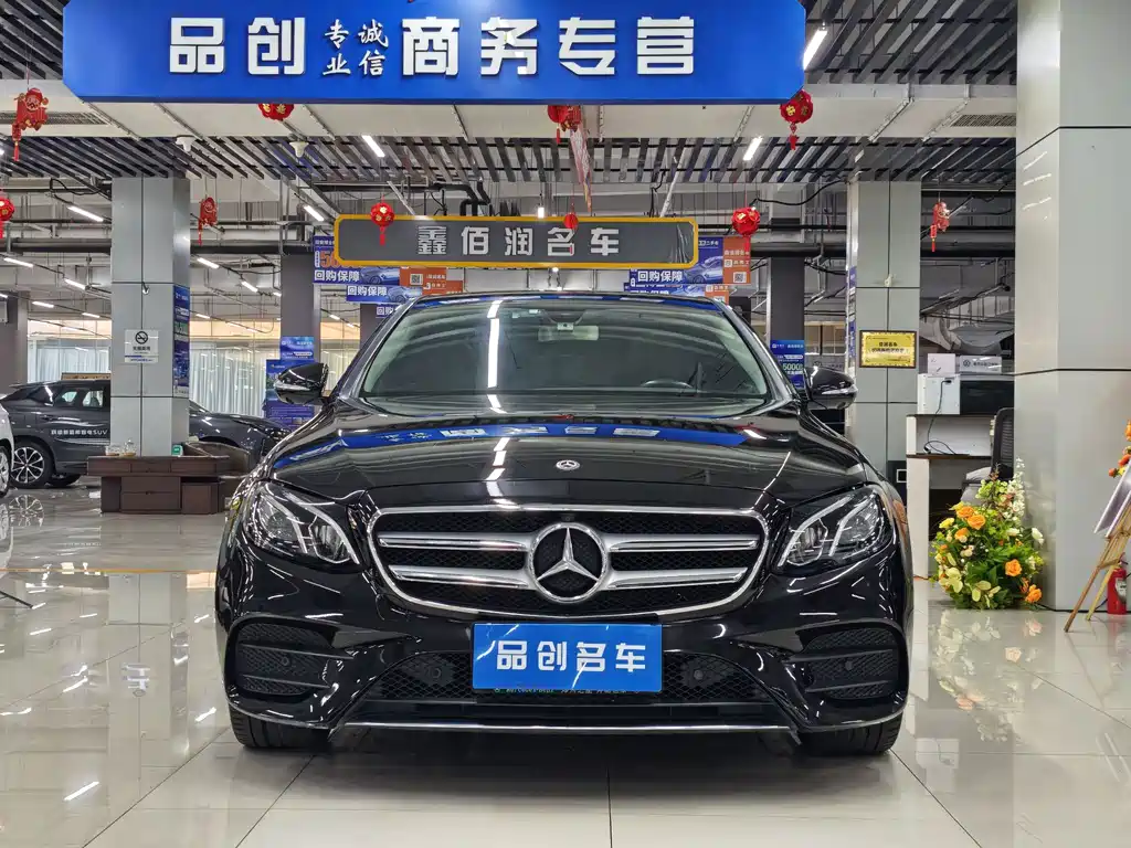 Mercedes-Benz E-Class — миниатюра 2