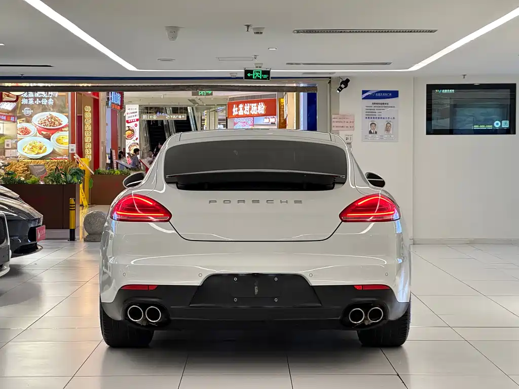 Porsche Panamera 2014 Panamera 4 3.0T