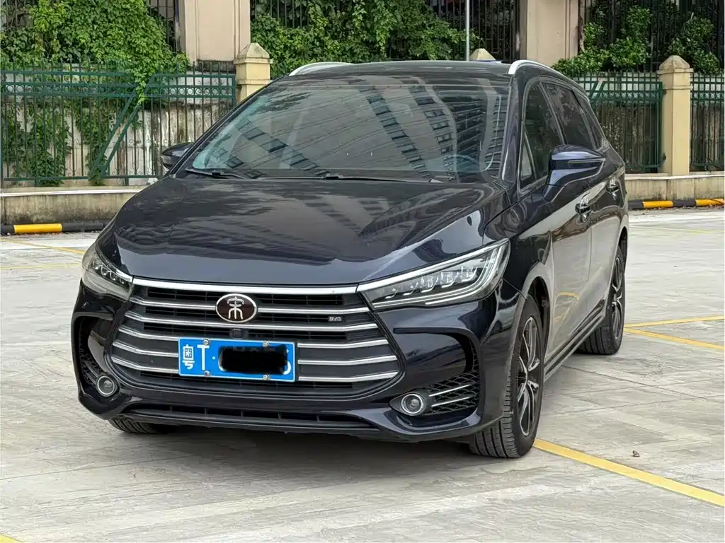 BYD MAX — миниатюра 2